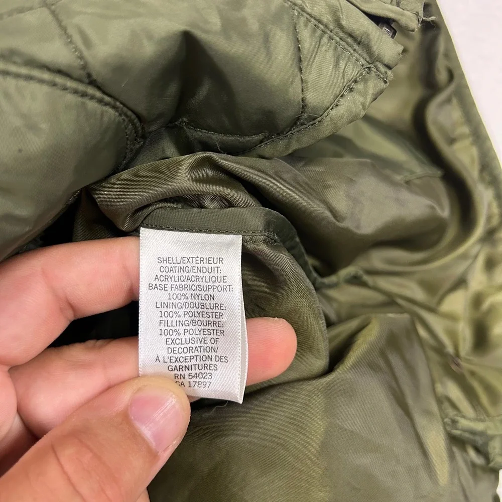 Banana Republic Gorpcore Equestrian Mens L Olive Green Quilted Corduroy Vest